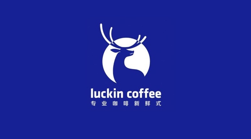 Luckin coffee với logo nổi bật hình chú hươu