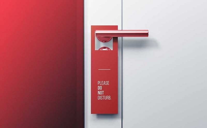 giấy couche được ứng dụng làm treo khoá khách sạn